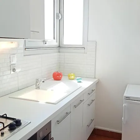 Lumineux Pour 2, Vue Ocean Avec Parking Privatif A La Rochelle - Fr-1-551-40 *