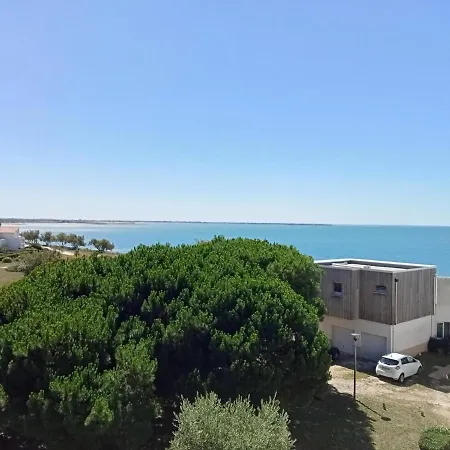 Apartment Lumineux Pour 2, Vue Ocean Avec Parking Privatif A La Rochelle - Fr-1-551-40